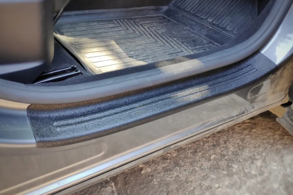 Накладки в проем дверей Renault Arkana (с 2019)